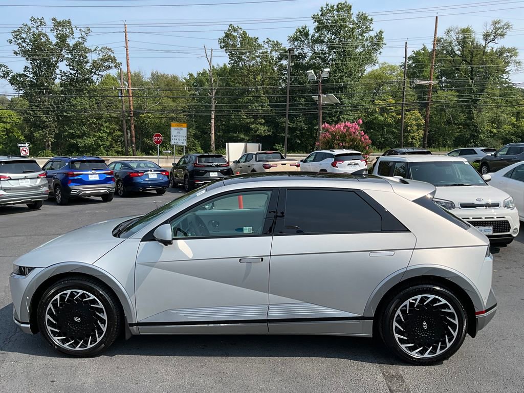 Used 2024 Hyundai Ioniq 5 Limited image 4