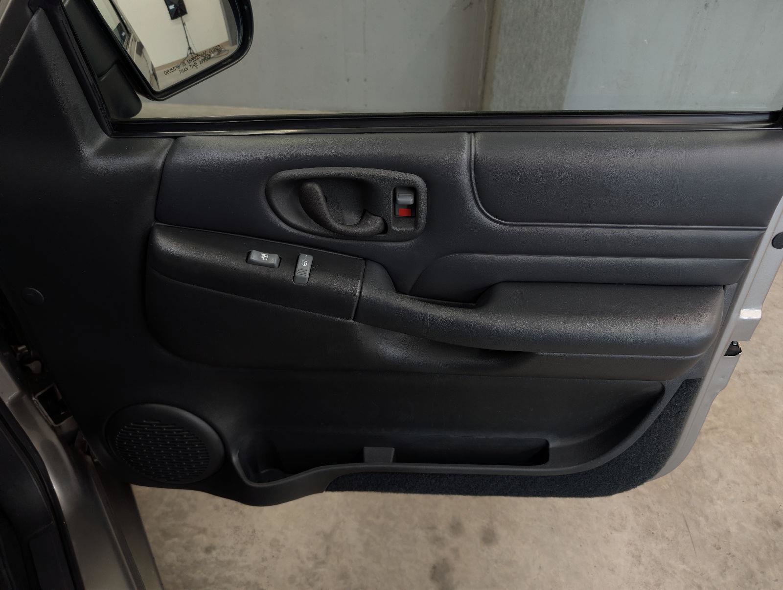 Used 2000 GMC Jimmy SLT AWD/4WD image 27