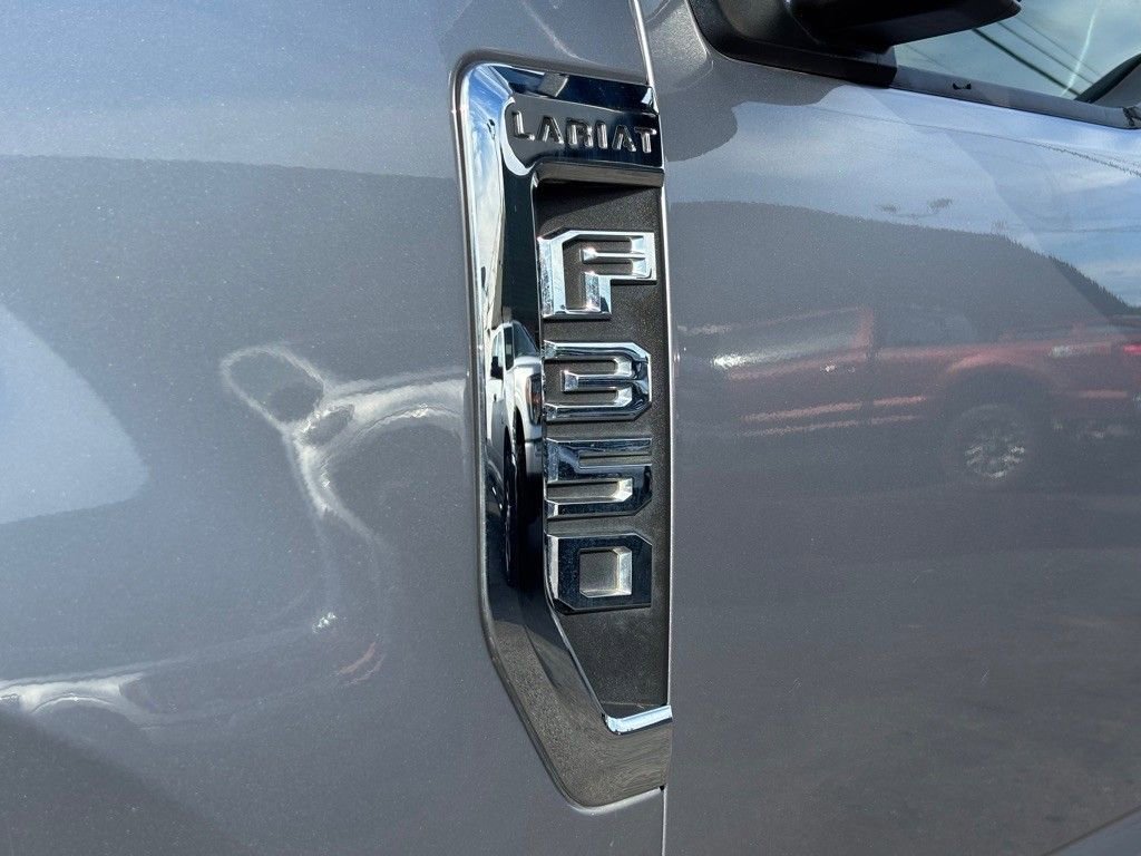 Used 2021 Ford F350 Lariat w/ Lariat Ultimate Package image 10