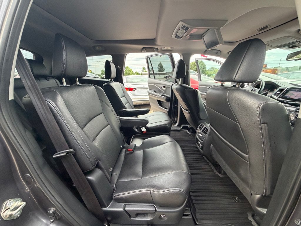 Used 2017 Honda Pilot Elite image 13