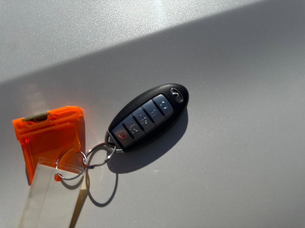 Used 2024 INFINITI QX80 Luxe image 30