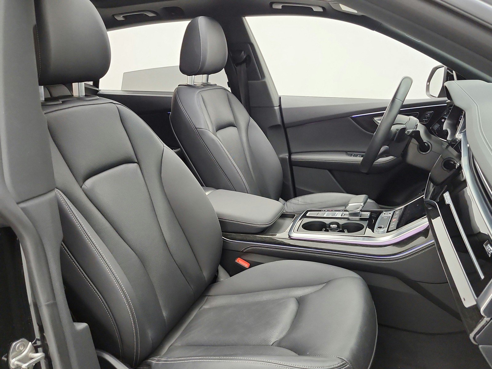 Used 2023 Audi Q8 Premium Plus w/ Premium Plus Package AWD/4WD image 20
