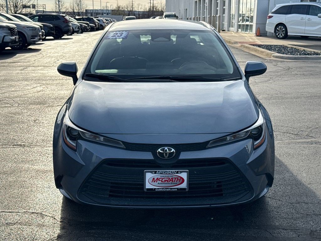 Used 2023 Toyota Corolla LE FWD image 5