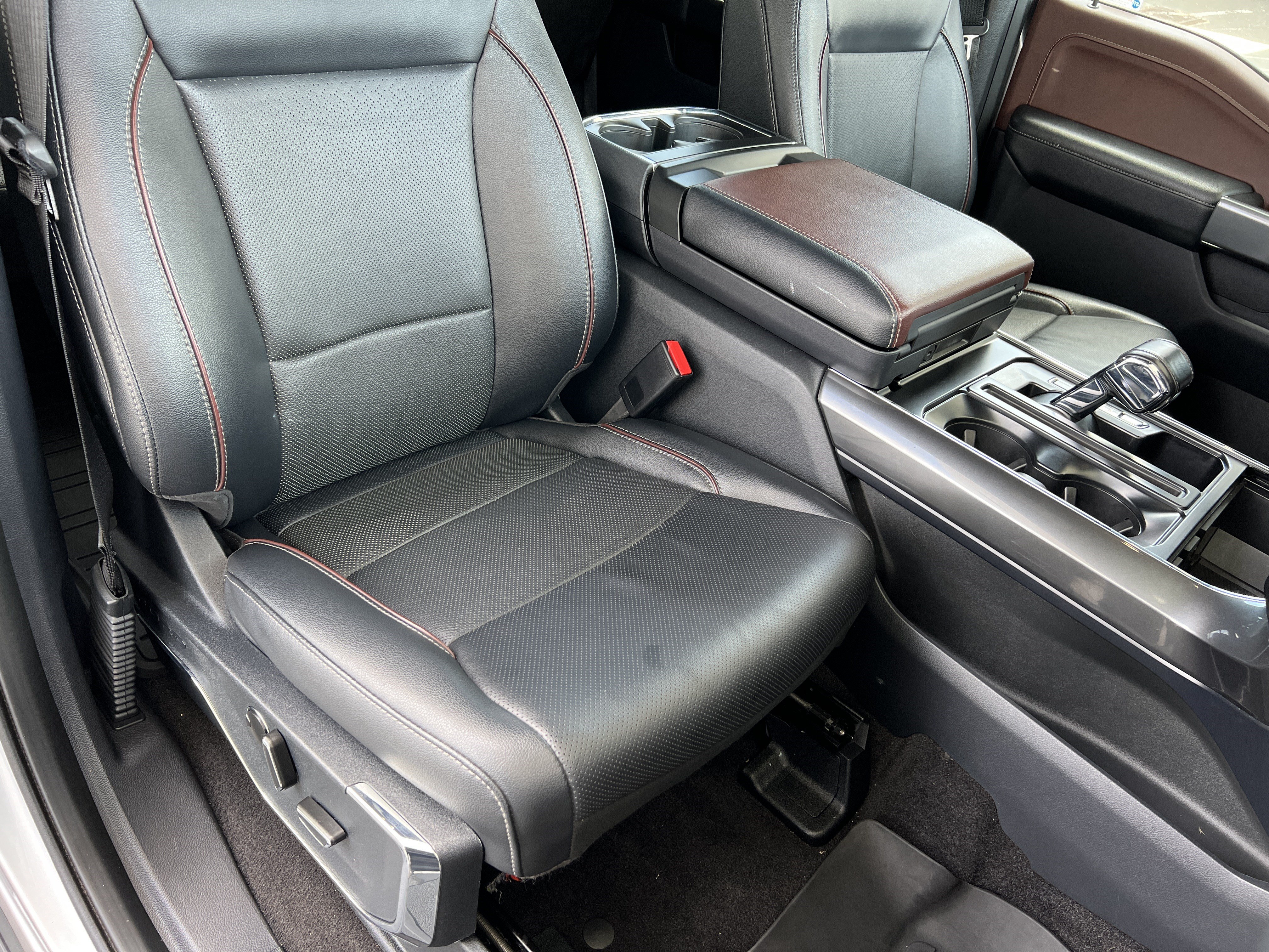 Used 2023 Ford F150 Lariat w/ Equipment Group 502A High AWD/4WD image 23