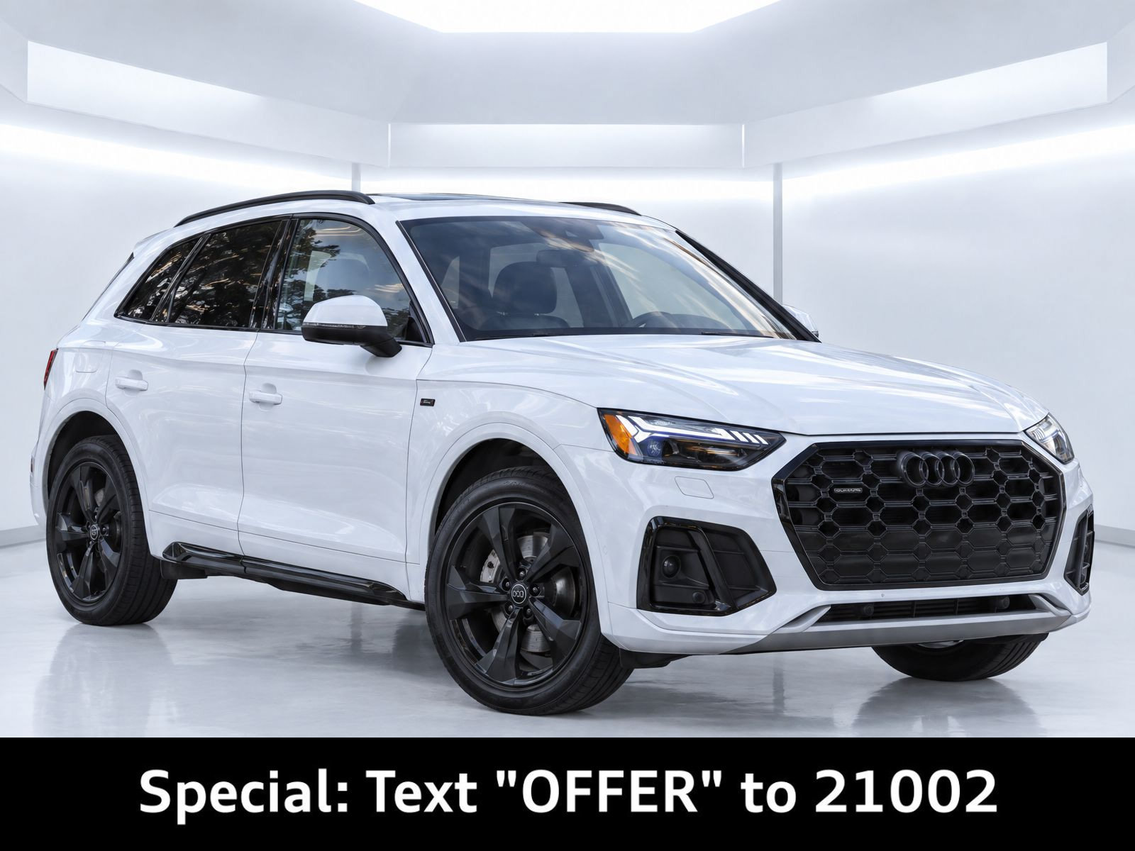 Certified 2023 Audi Q5 2.0T Prestige AWD/4WD image 2