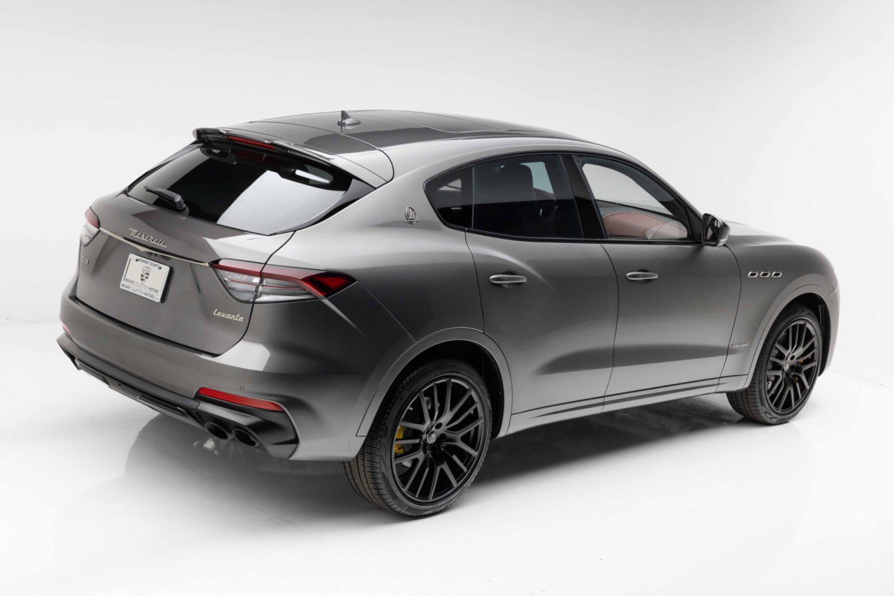 Used 2021 Maserati Levante S GranSport AWD/4WD image 3