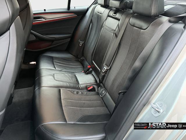 Used 2022 BMW M5 w/ Executive Package image 20