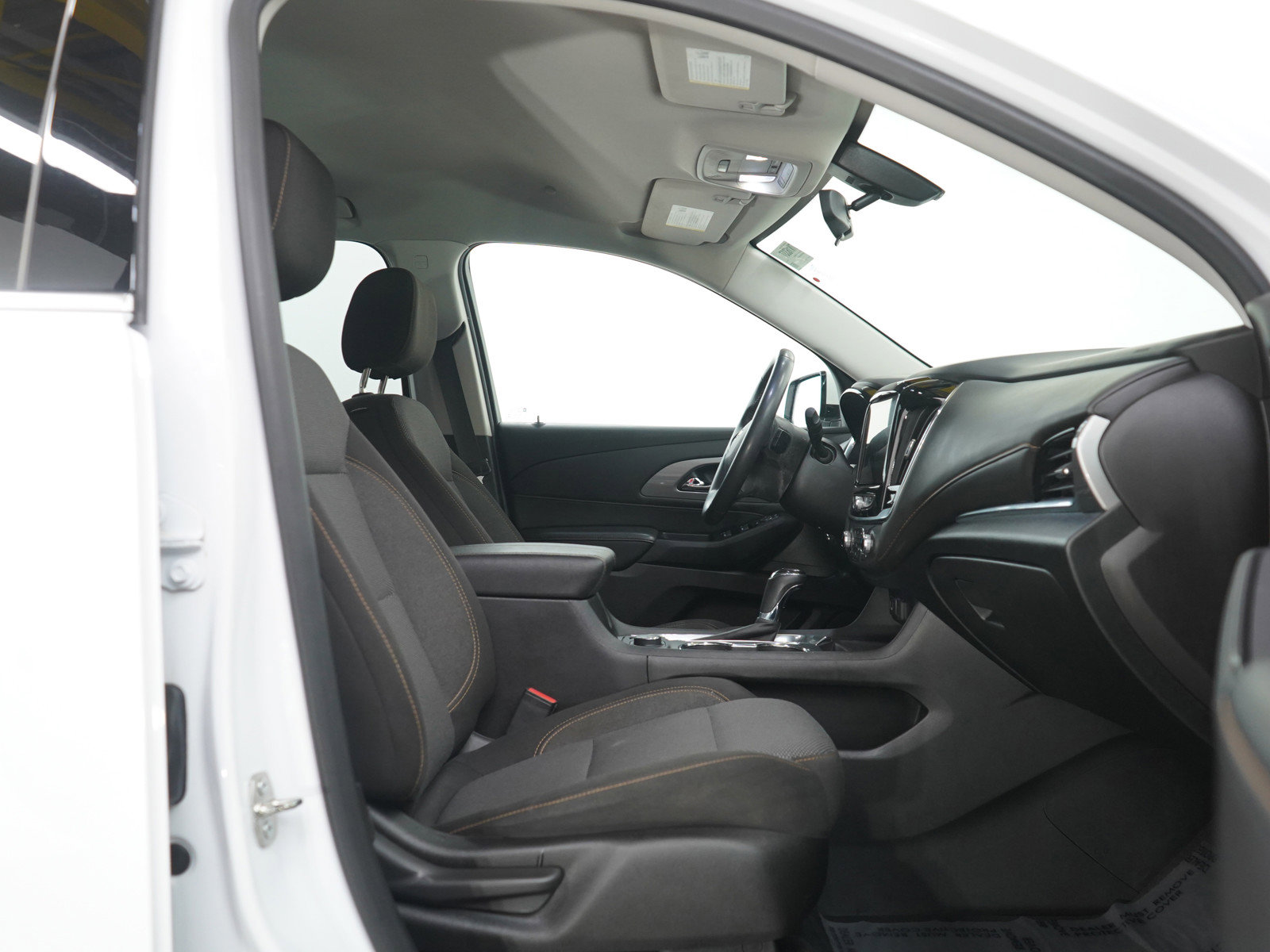 Used 2019 Chevrolet Traverse LT image 11