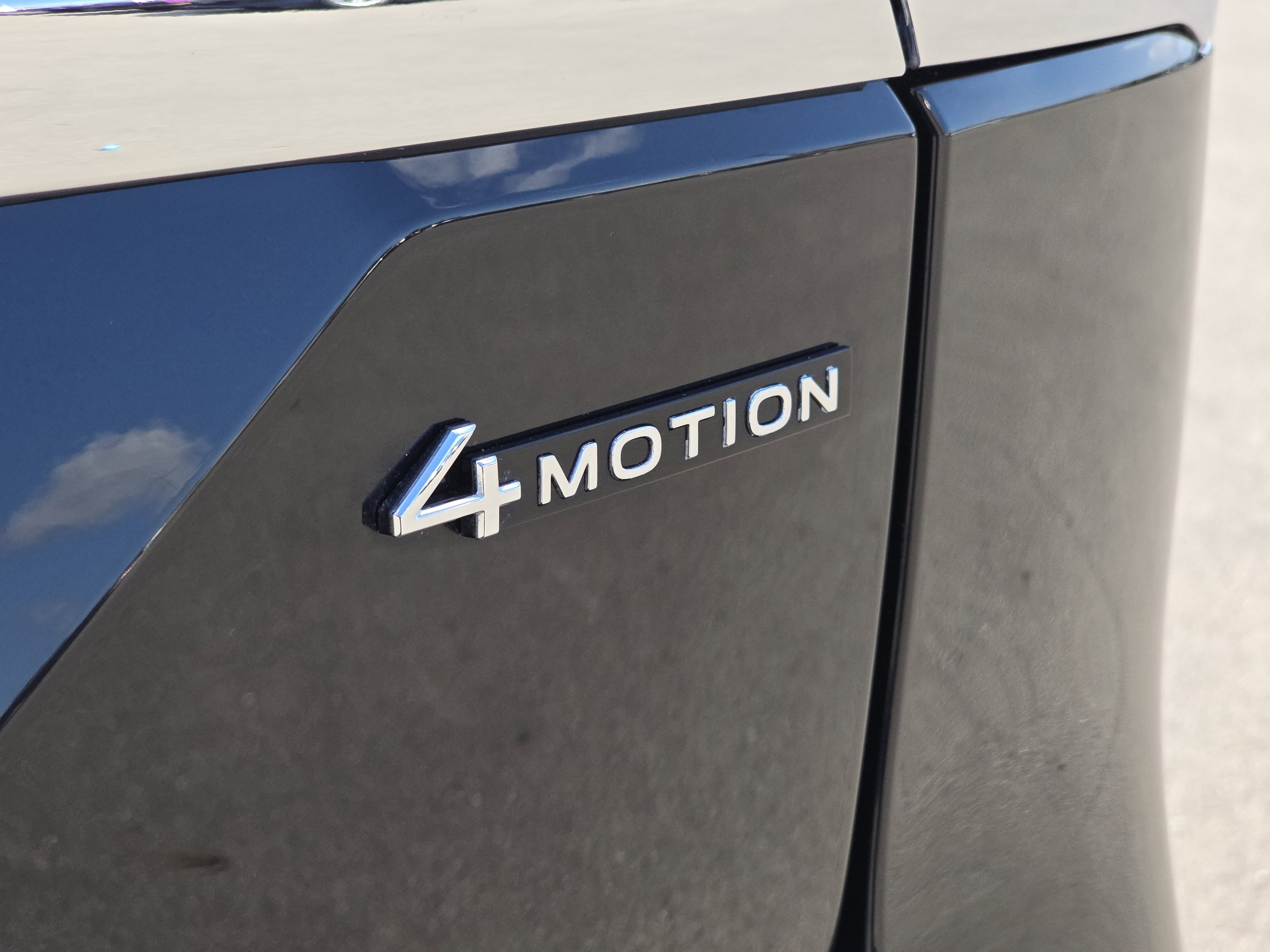 New 2026 Volkswagen Atlas SEL image 10