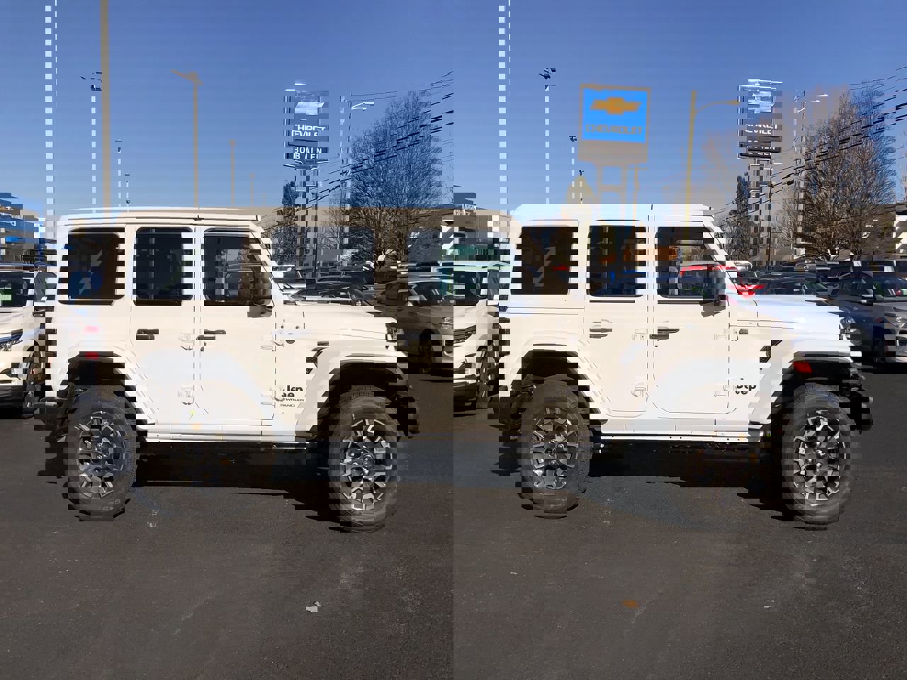 New 2026 Jeep Wrangler Sahara w/ Technology Group image 14