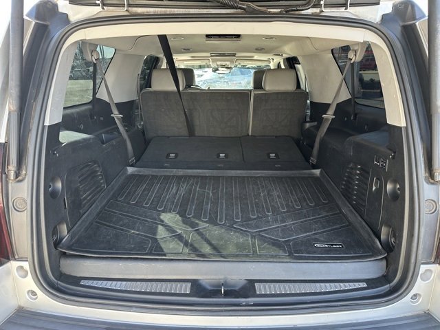 Used 2019 Chevrolet Suburban LT image 23