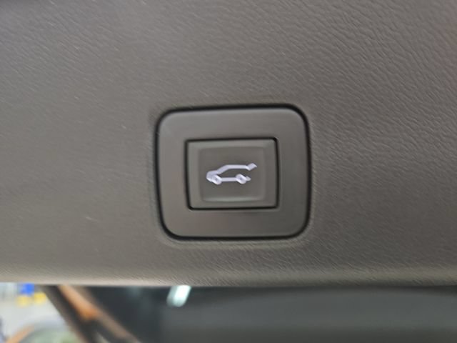 Used 2024 Chevrolet TrailBlazer ACTIV w/ Convenience Package FWD image 17