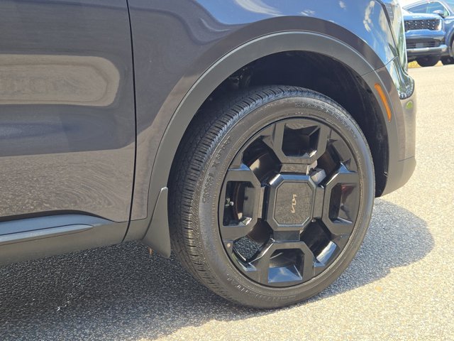Certified 2025 Kia Sorento X-Line EX AWD/4WD image 12