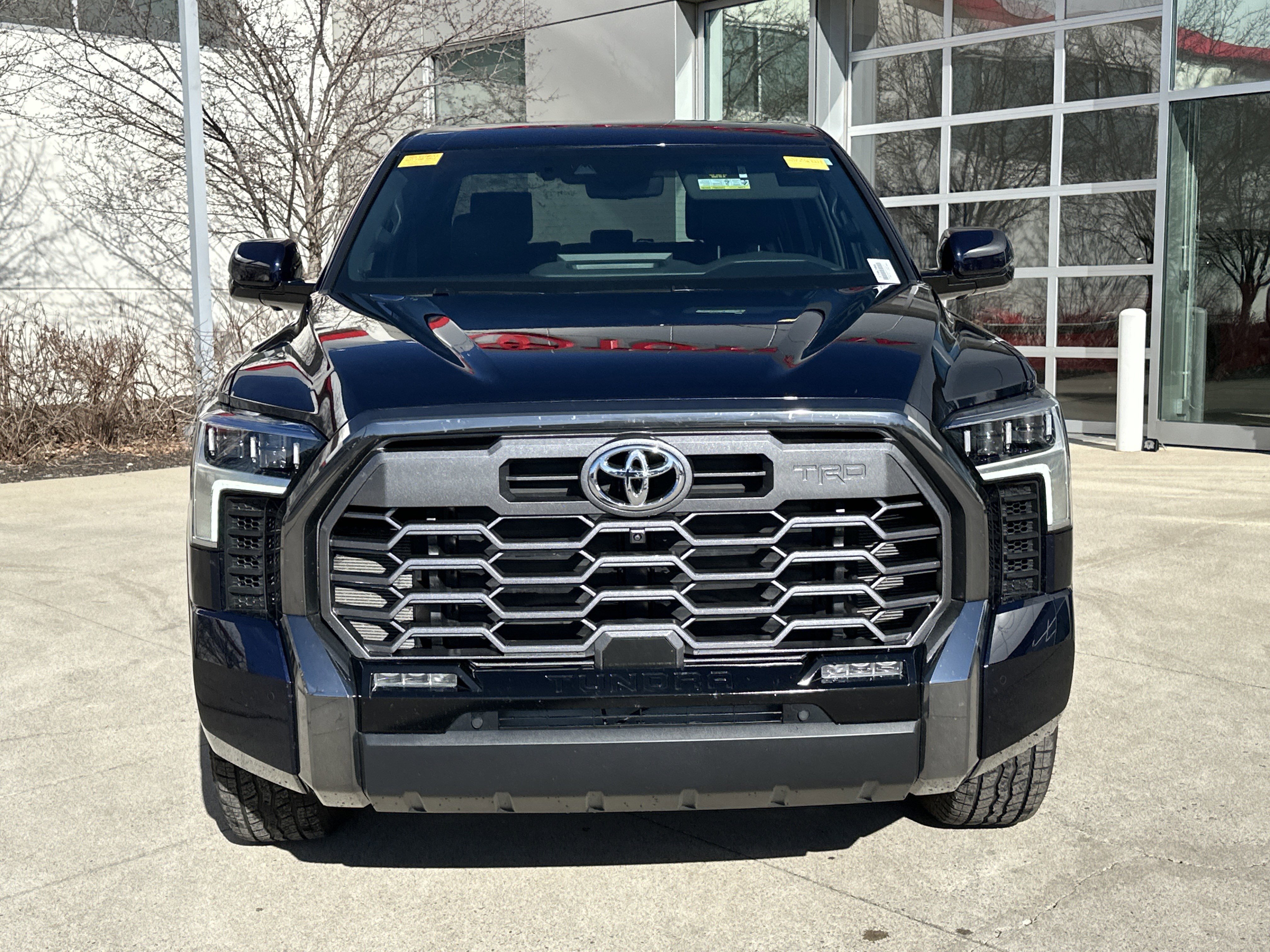 Used 2025 Toyota Tundra Platinum w/ TRD Off-Road Package AWD/4WD image 5