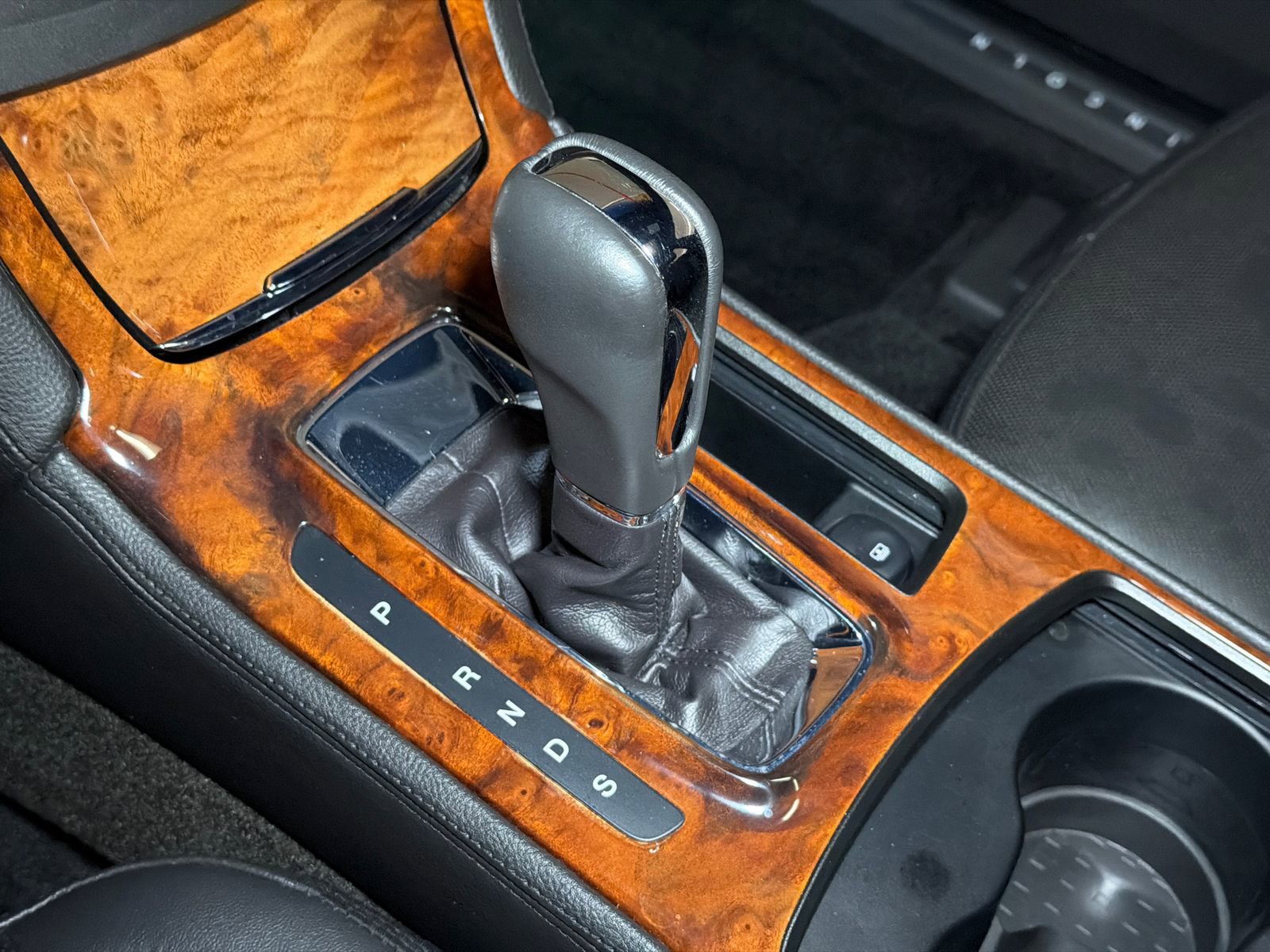 Used 2015 Lincoln MKS AWD w/ Equipment Group 101A image 27