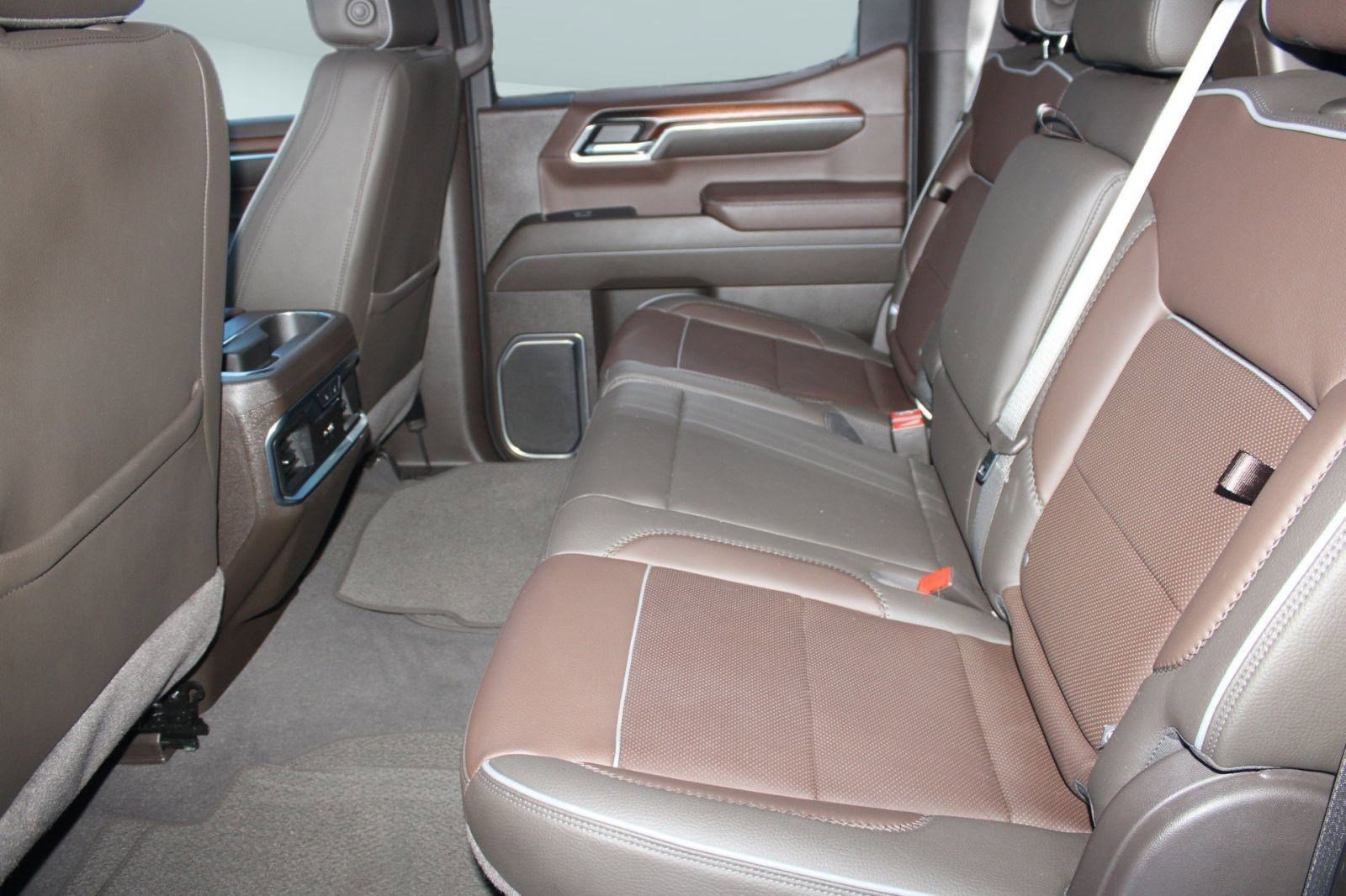 Used 2024 GMC Sierra 1500 Denali w/ Denali Reserve Package image 15
