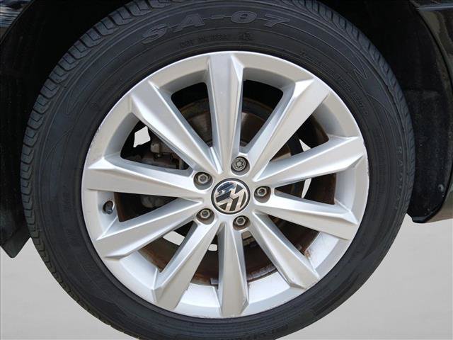Used 2012 Volkswagen Passat 2.5 SEL FWD image 24