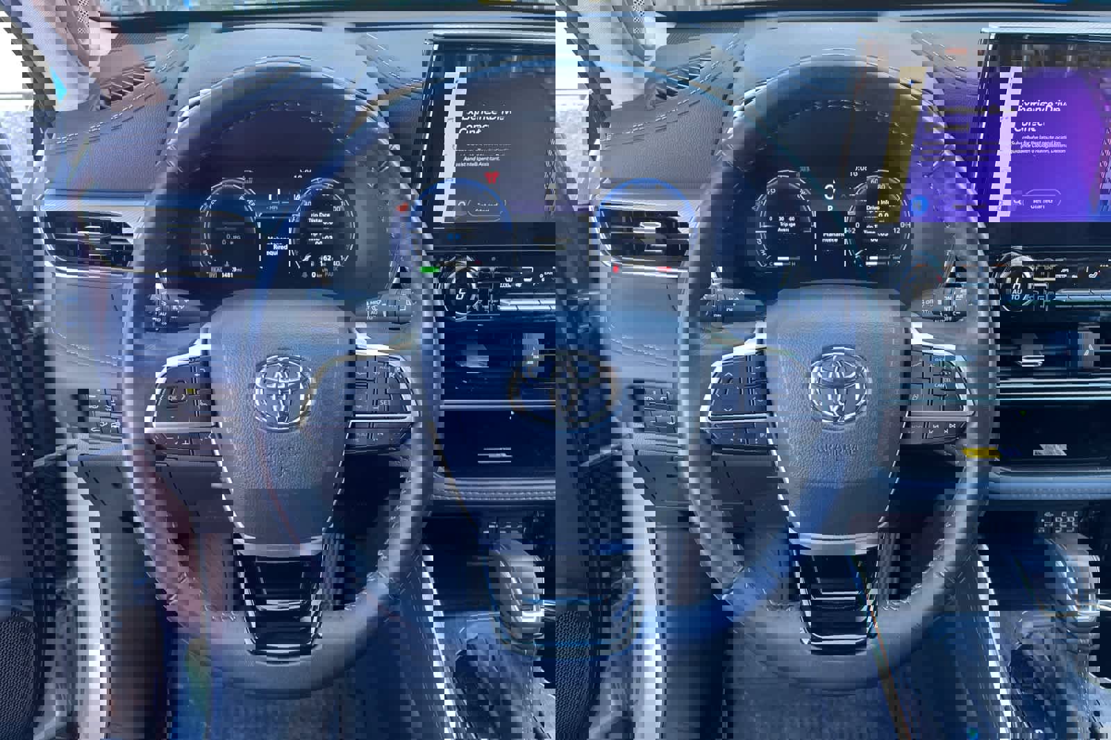 Used 2023 Toyota Highlander Platinum image 12