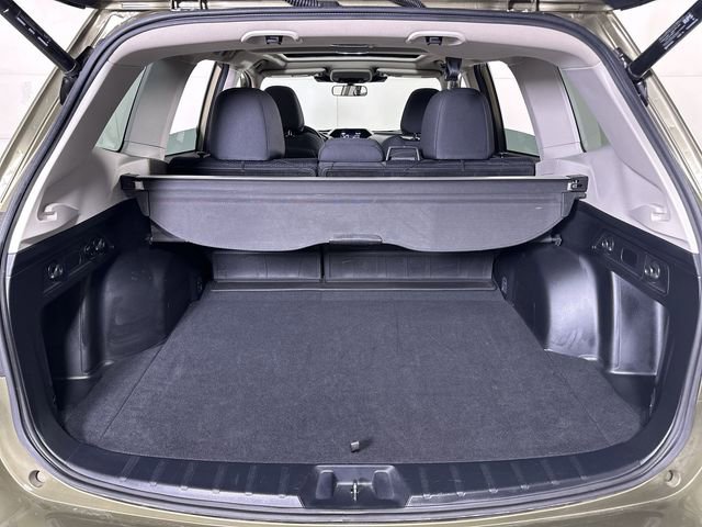 Used 2023 Subaru Forester Premium image 27
