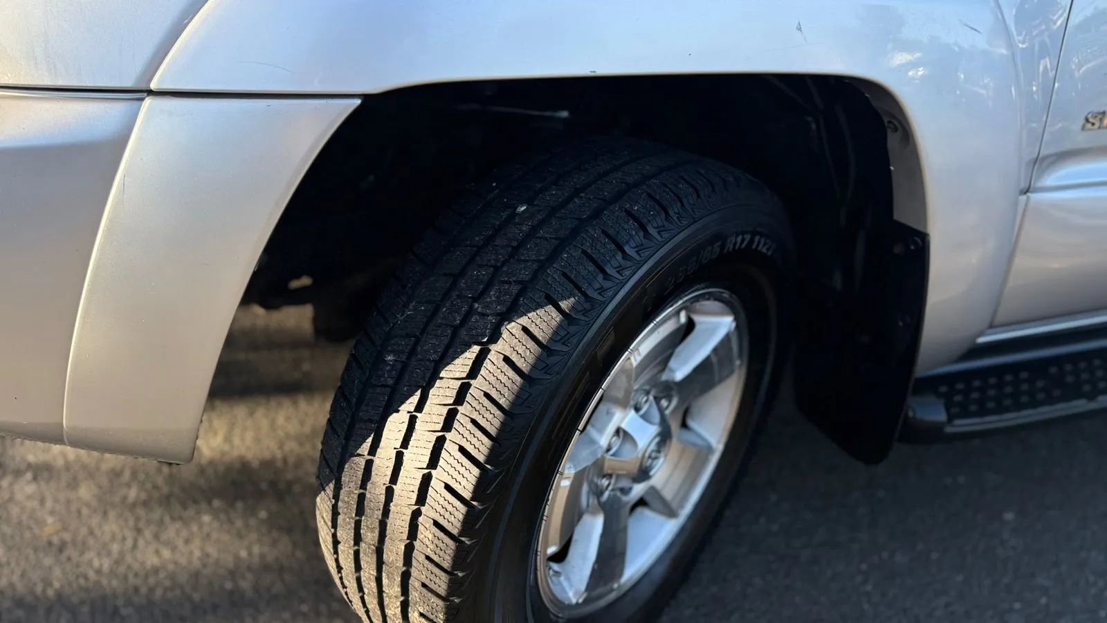 Used 2004 Toyota 4Runner Sport AWD/4WD image 17