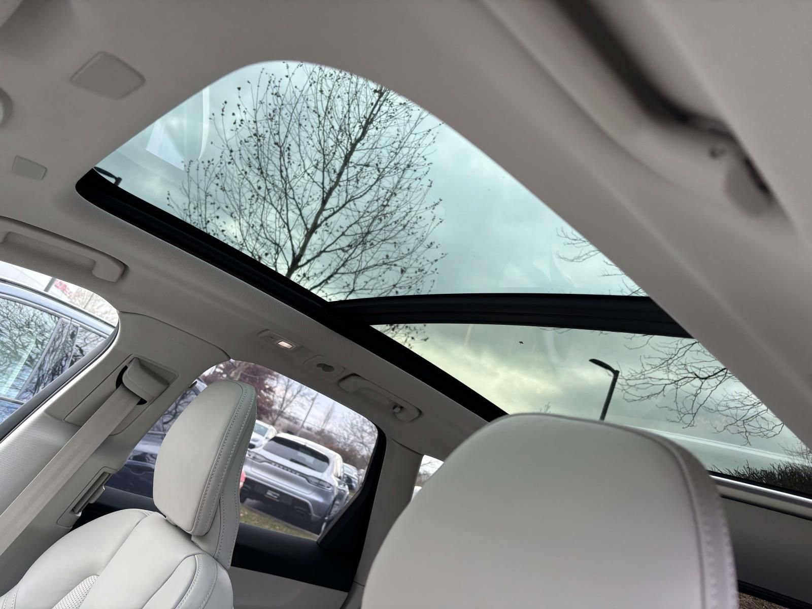 New 2026 Volvo XC60 B5 Ultra w/ Protection Package Premier image 22