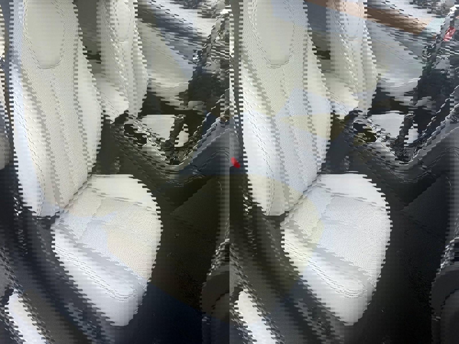 Used 2018 INFINITI Q60 3.0t Luxe w/ Sensory Package 3.0T Luxe image 11