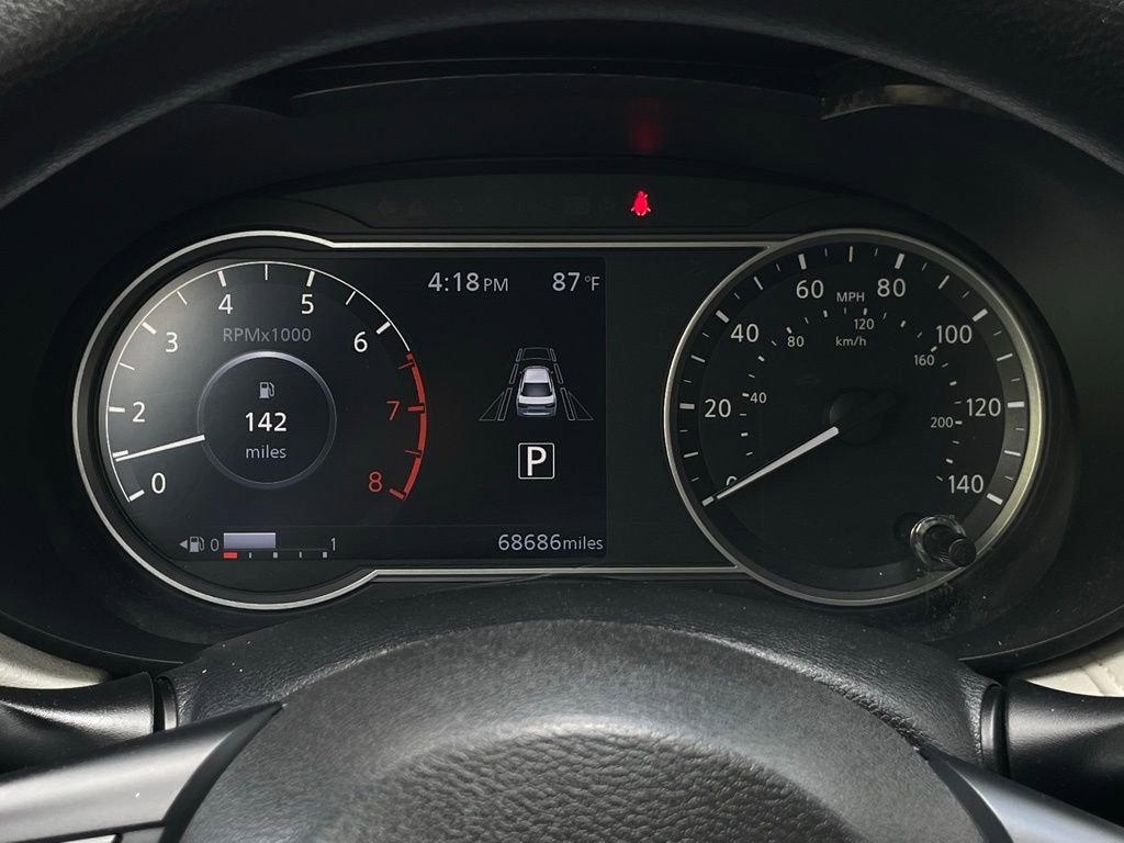 Used 2022 Nissan Versa SV image 15