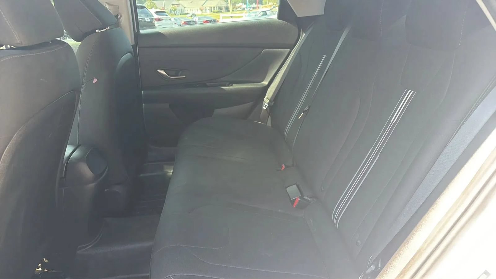 Used 2021 Hyundai Elantra SEL w/ Convenience Package FWD image 9