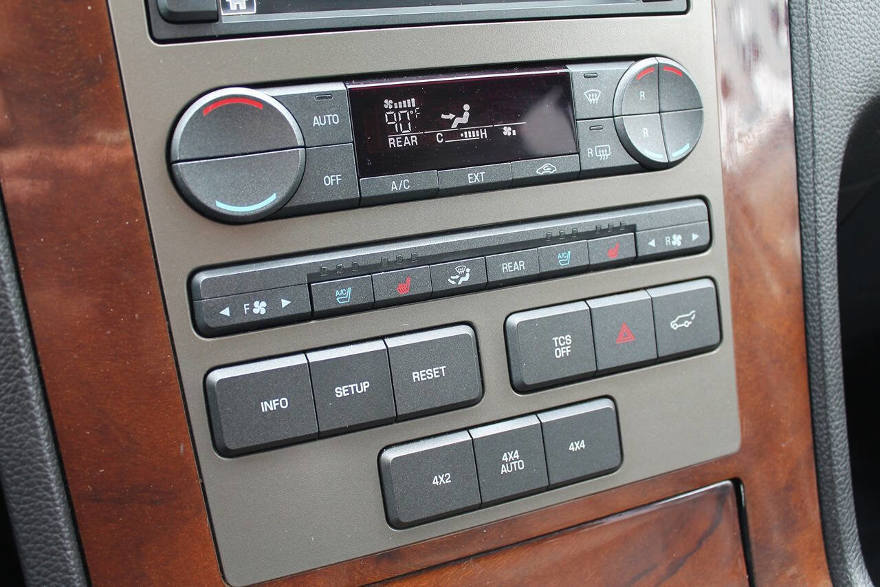 Used 2013 Lincoln Navigator 4WD w/ HD Trailer Tow Pkg image 33