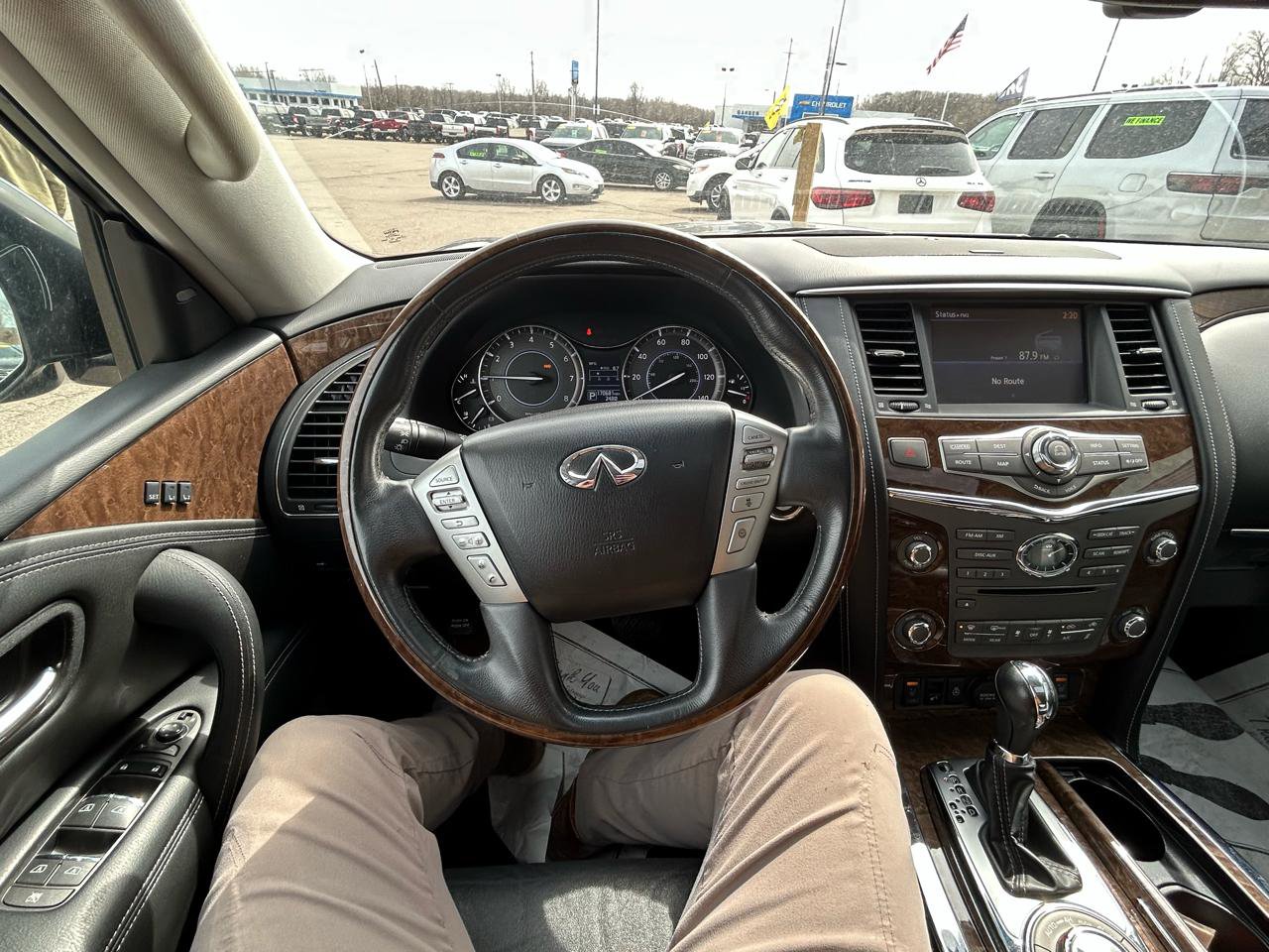 Used 2015 INFINITI QX80 4WD w/ Theater Package image 35