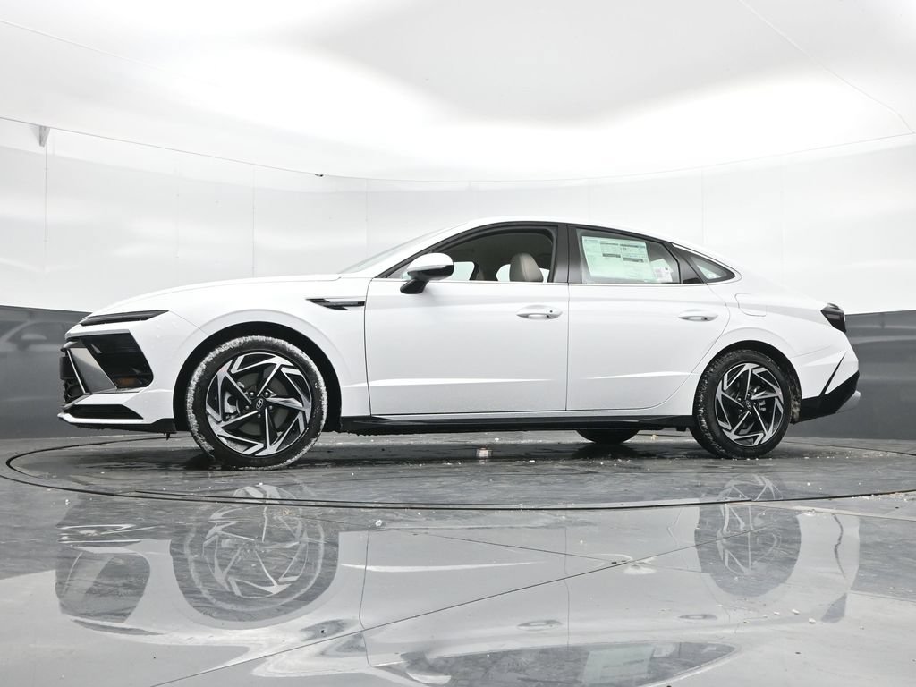 New 2026 Hyundai Sonata SEL FWD image 48