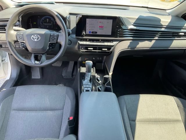 Used 2025 Toyota Camry LE FWD image 4