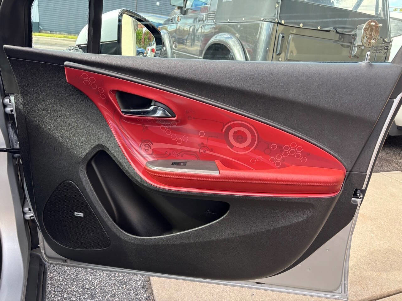 Used 2012 Chevrolet Volt Premium w/ Premium Trim Package image 14