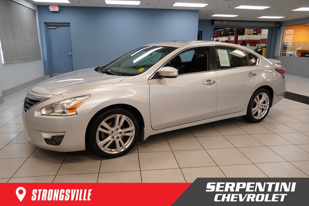 Used 2014 Nissan Altima 3.5 SL w/ Technology Package