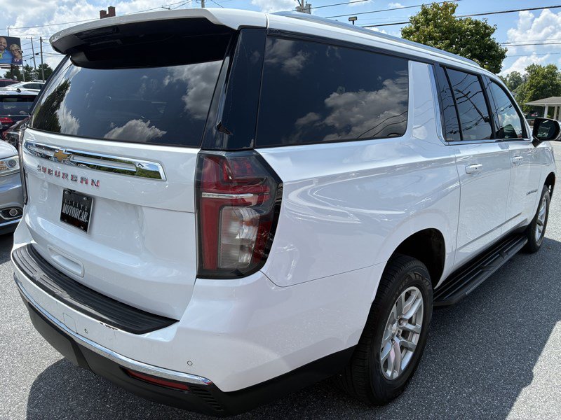 Used 2023 Chevrolet Suburban LS AWD/4WD image 4