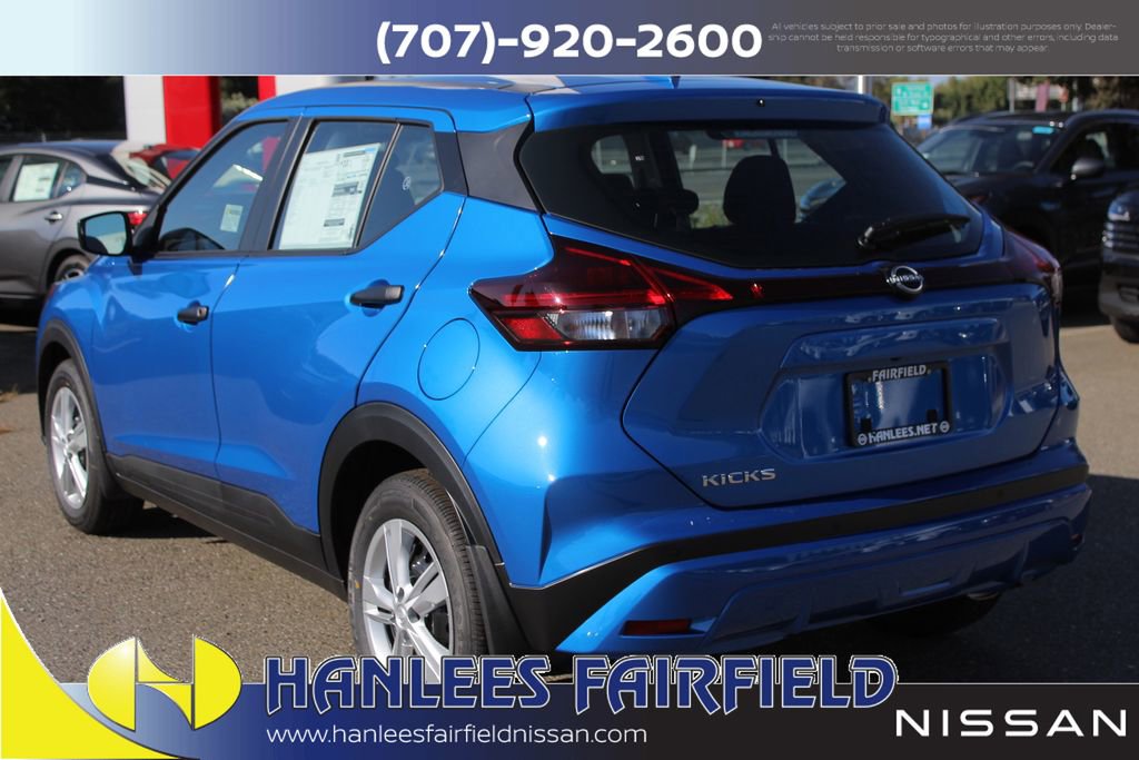 New 2025 Nissan Kicks Play S FWD image 8