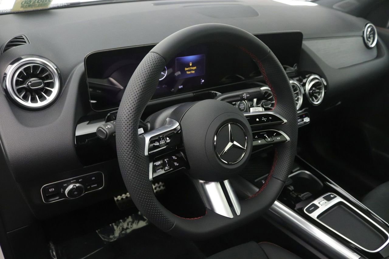 New 2026 Mercedes-Benz GLA 250 GLA 250 image 5