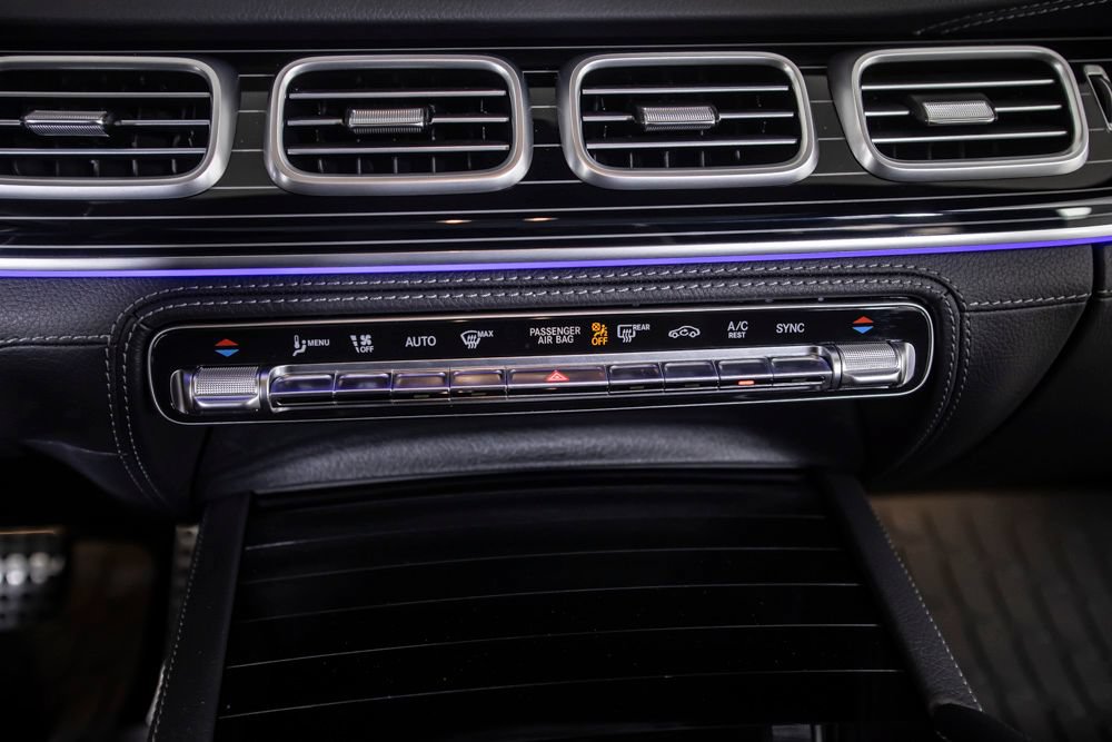 Used 2026 Mercedes-Benz GLS 580 4MATIC image 33