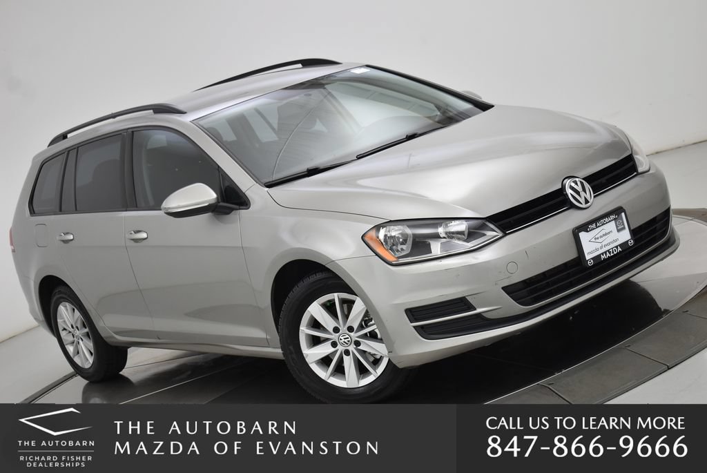 Used 2016 Volkswagen Golf S FWD image 2