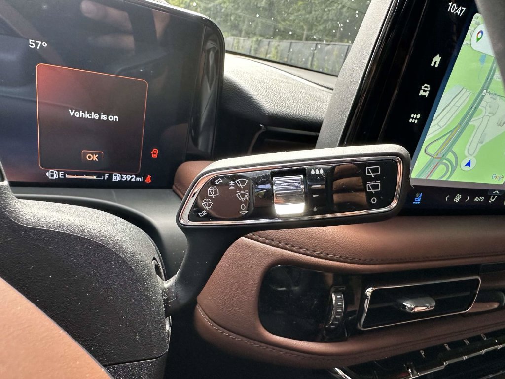 Used 2026 Lincoln Aviator Reserve AWD/4WD image 29