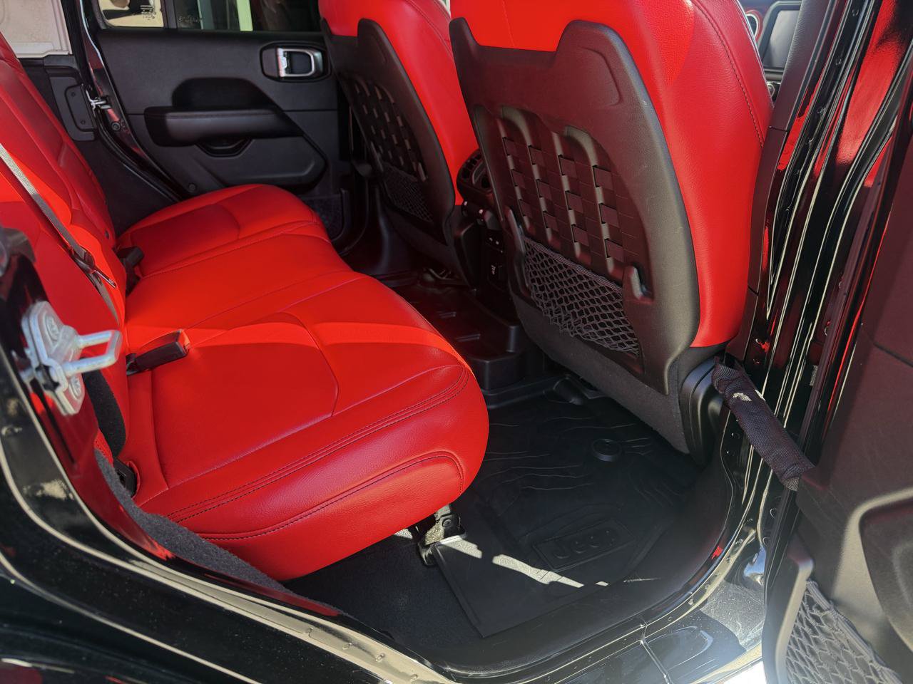 Used 2020 Jeep Wrangler Unlimited Rubicon AWD/4WD image 14