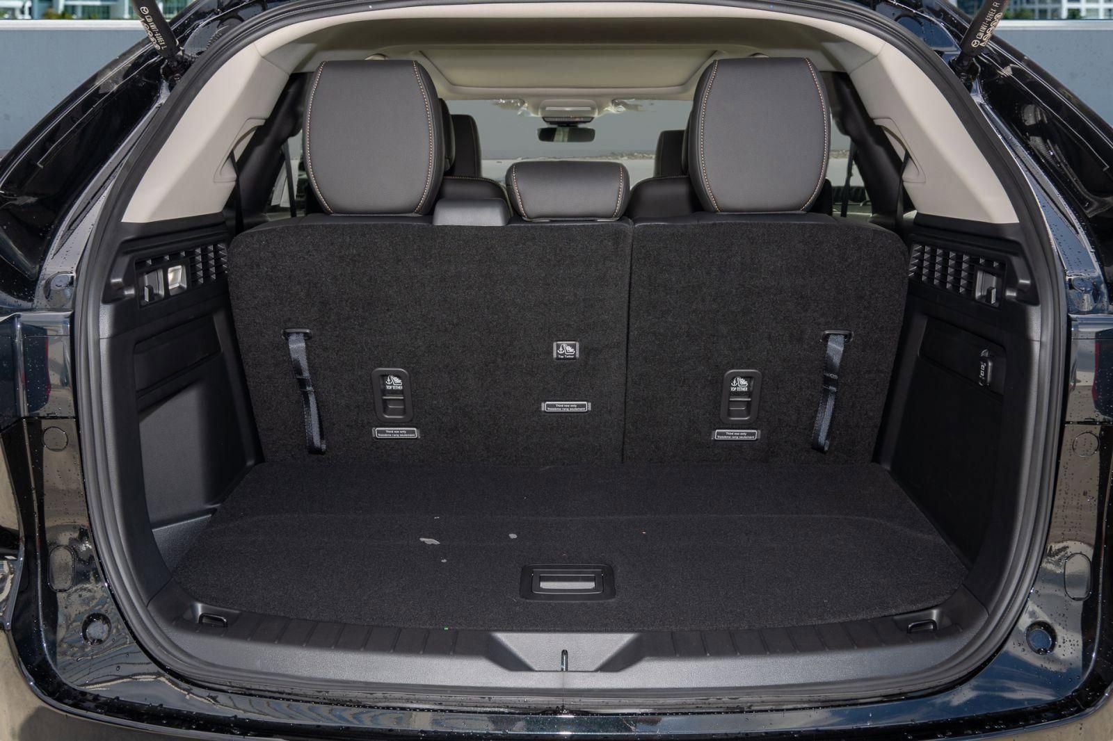 New 2026 MAZDA CX-90 3.3 Turbo w/ Premium Sport Pkg image 13