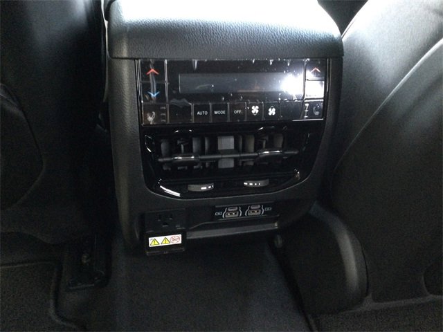 New 2023 Jeep Grand Cherokee Summit w/ Advanced Protech Group IV image 14
