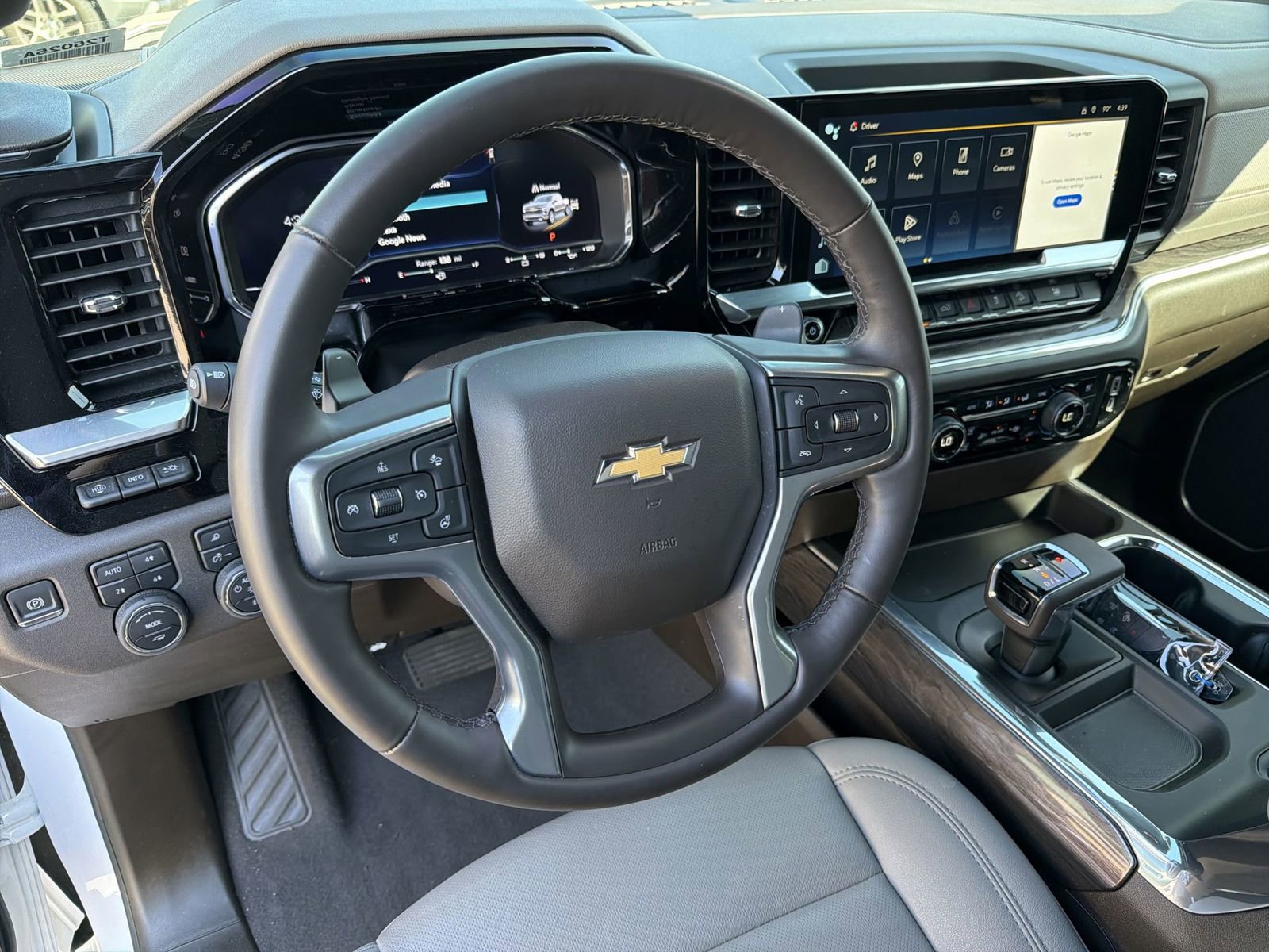 Used 2025 Chevrolet Silverado 1500 LTZ w/ LTZ Premium Package image 18