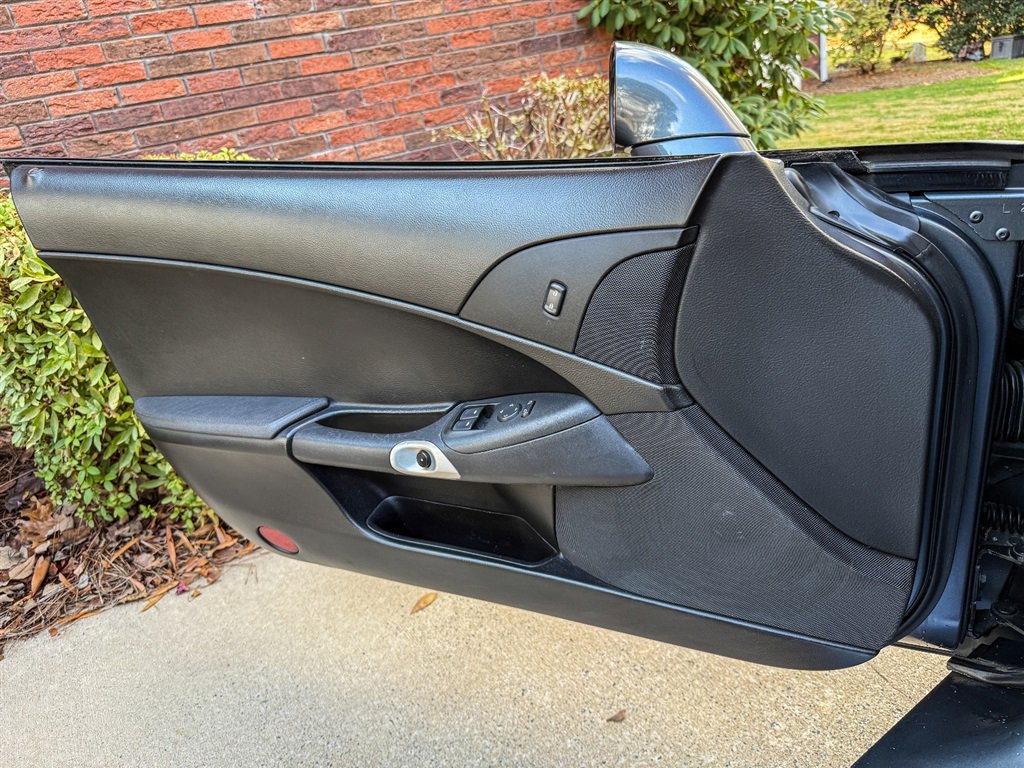 Used 2013 Chevrolet Corvette Convertible RWD image 48