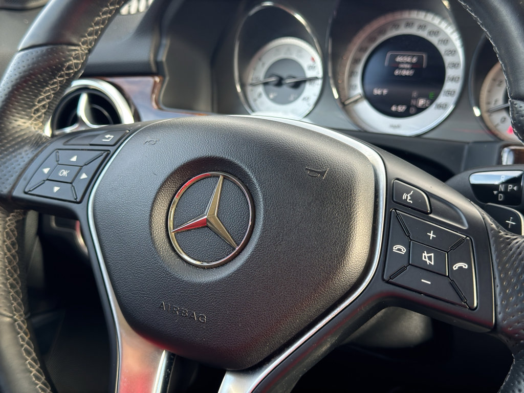 Used 2015 Mercedes-Benz GLK 350 4MATIC image 29