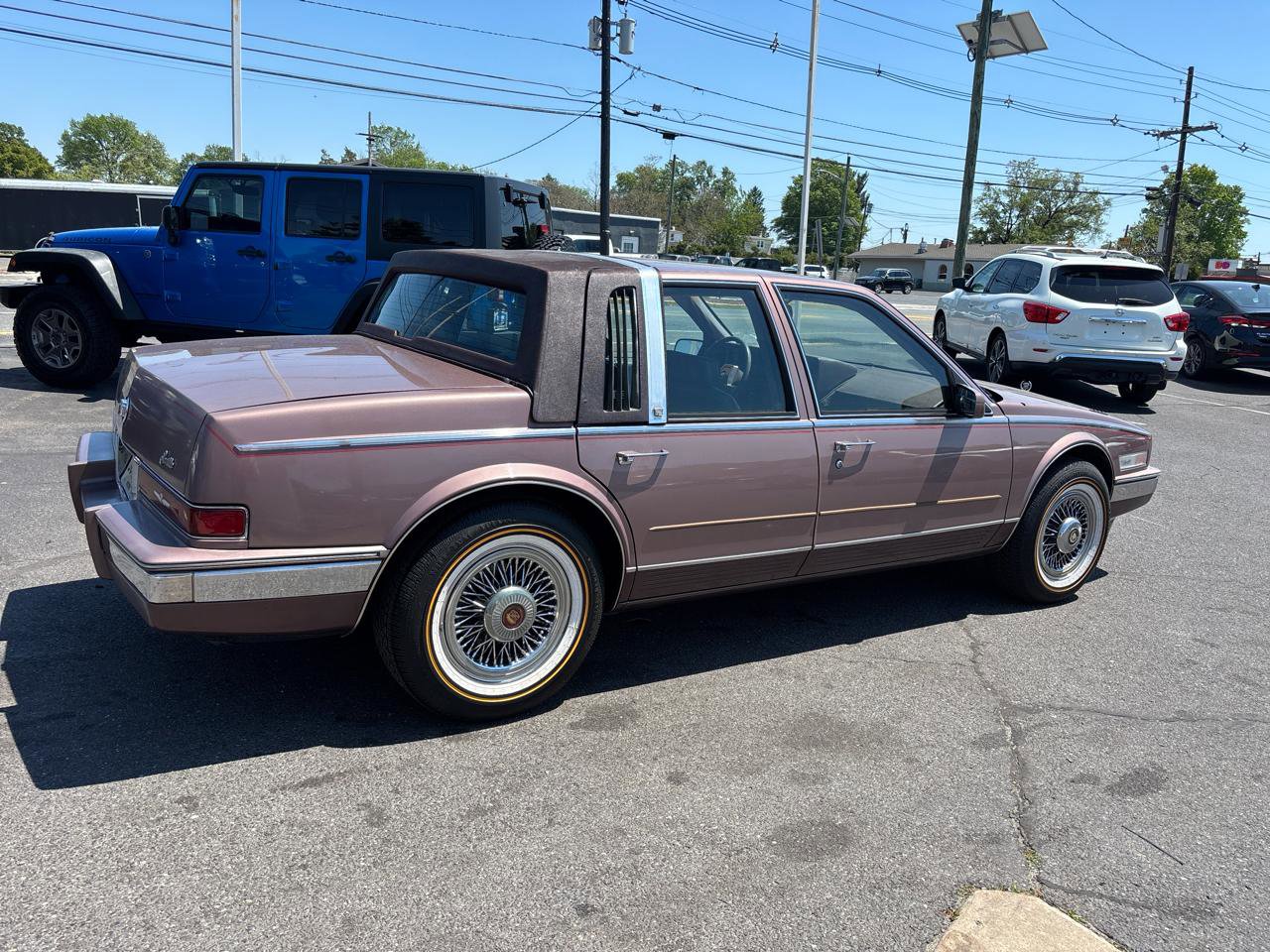Used 1987 Cadillac Seville FWD image 4