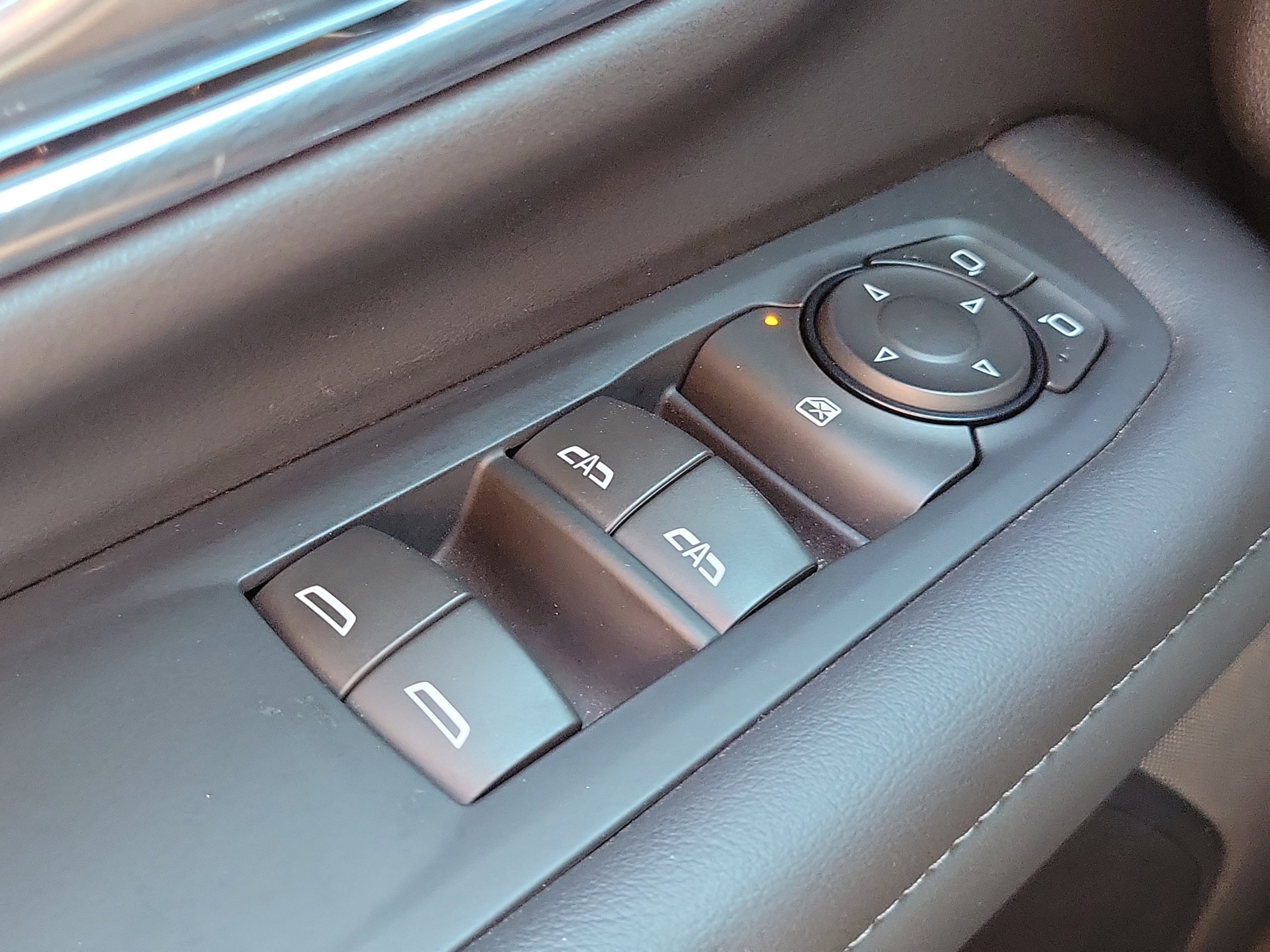 Used 2023 Chevrolet Tahoe LS image 25