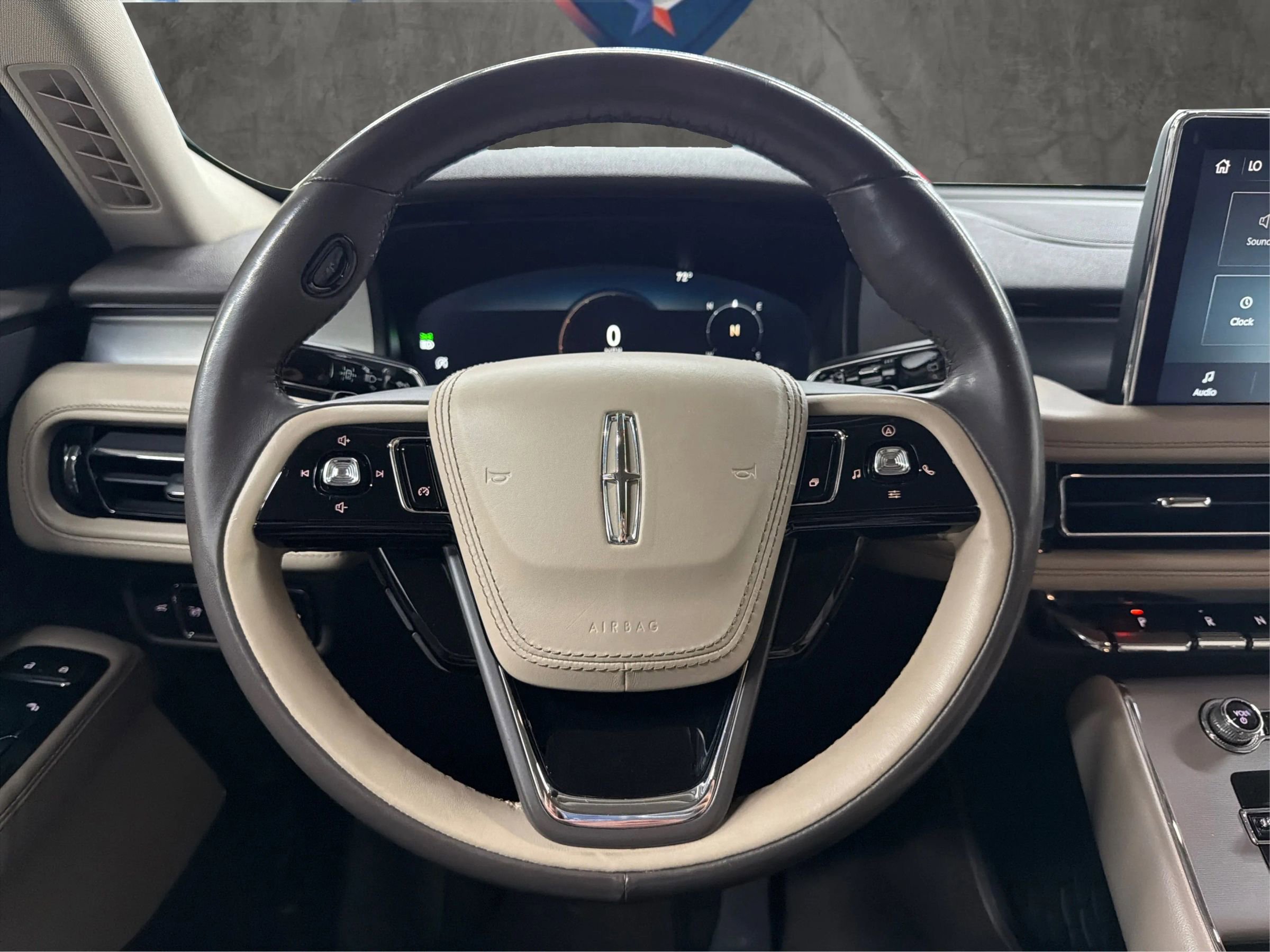 Used 2021 Lincoln Aviator AWD w/ Elements Package image 40