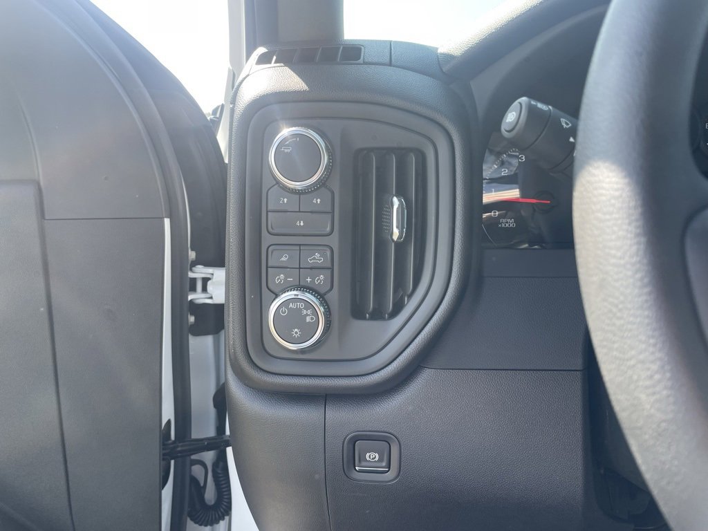 New 2025 GMC Sierra 2500 Pro w/ Convenience Package image 17